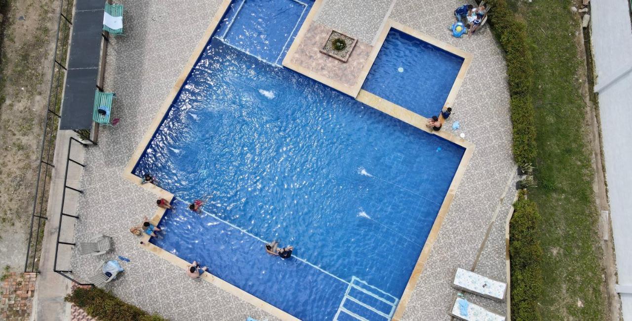 Hotel Celeste Inn Chinauta- Fusagasuga Zewnętrze zdjęcie
